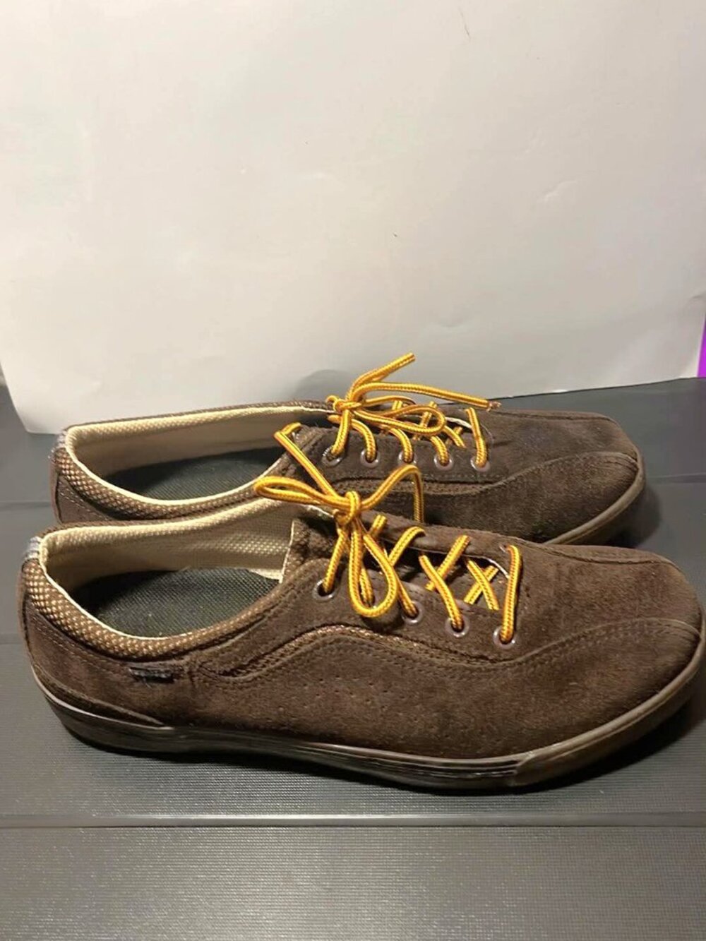 Keds Suede Shoes – Women’s 8.5 – Brown – Casual Comfort